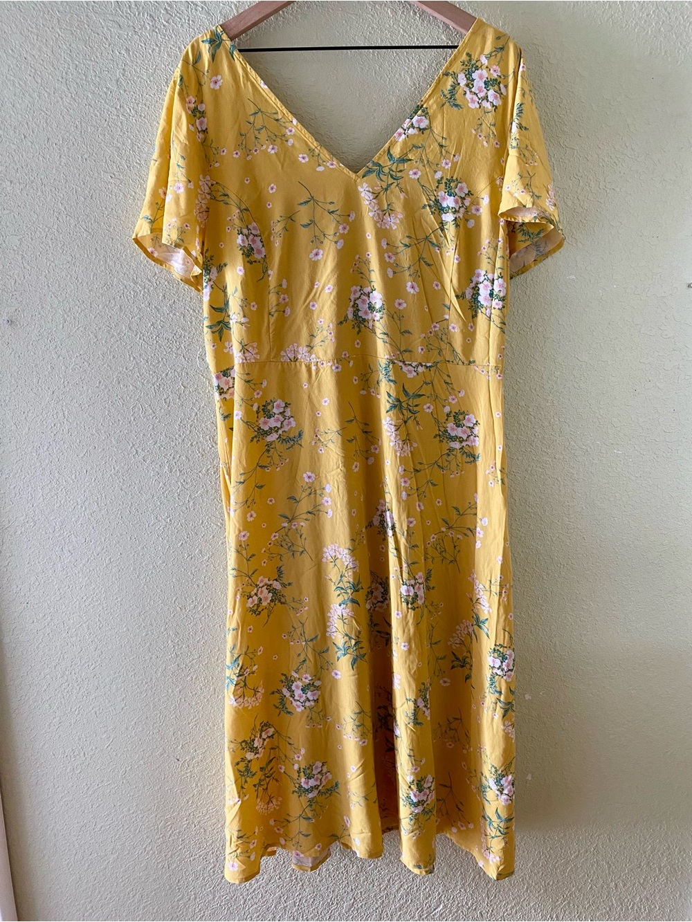 Old Navy Yellow Floral V-Neck Midi Dress